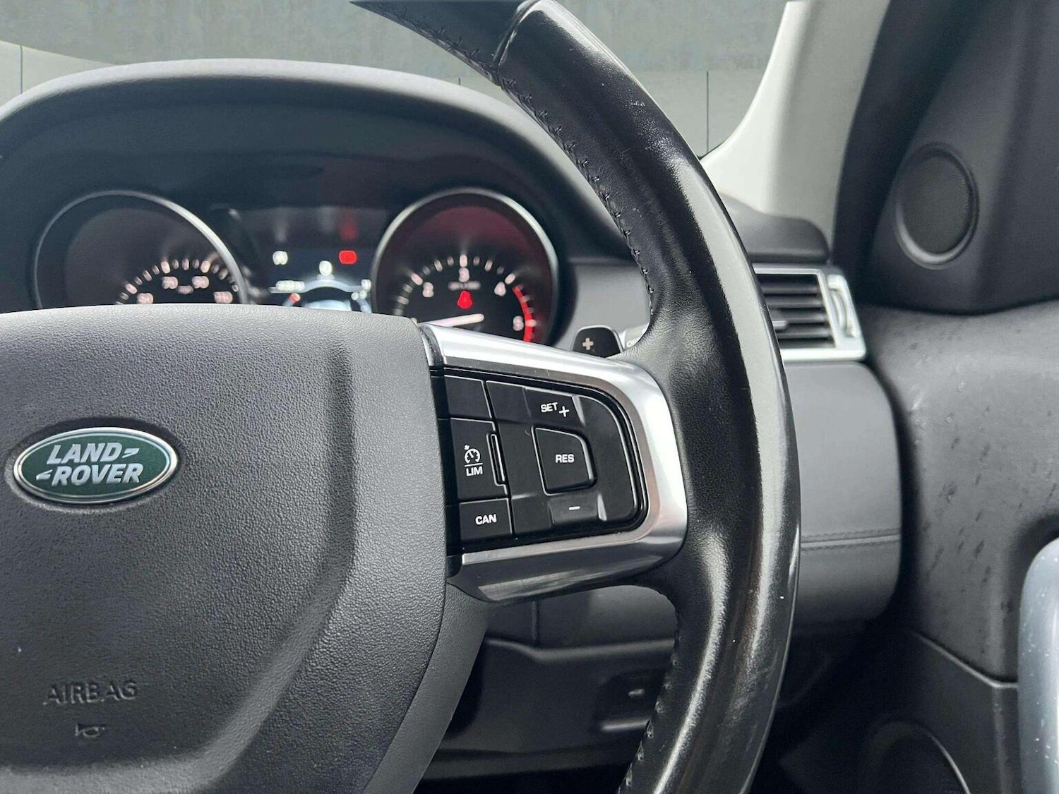 Used Land Rover Discovery Sport 2018 for sale - 76566631: Photo 26