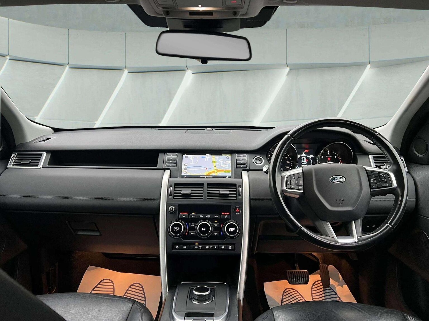 Used Land Rover Discovery Sport 2018 for sale - 76566631: Photo 36