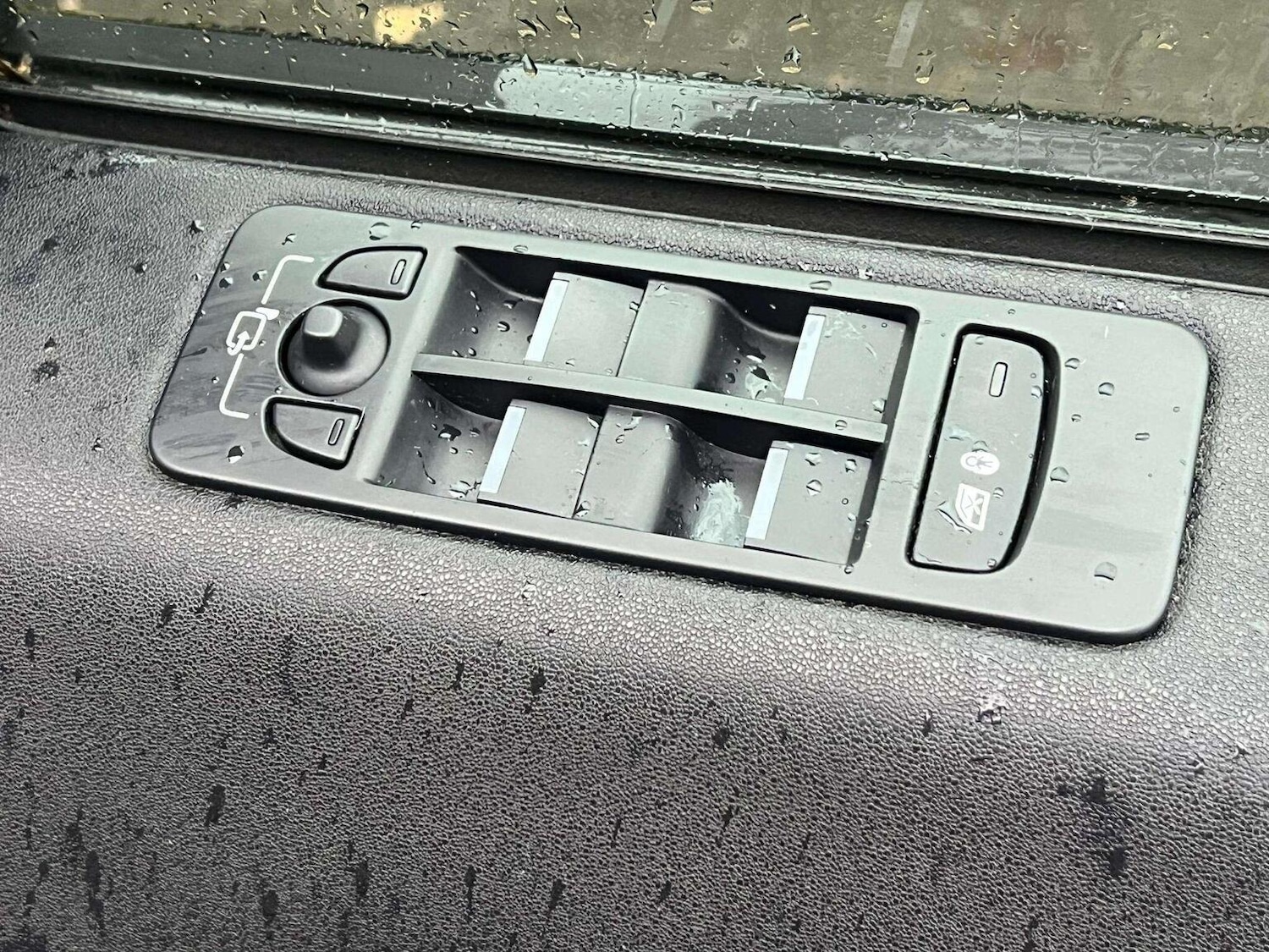 Used Land Rover Discovery Sport 2018 for sale - 76566631: Photo 40