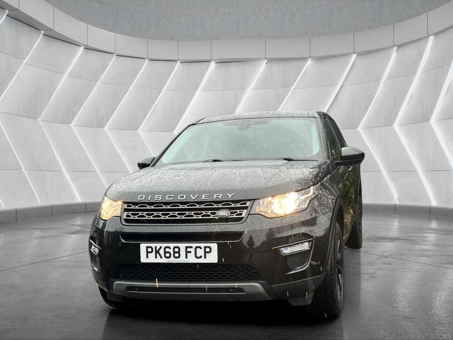 Used Land Rover Discovery Sport 2018 for sale - 76566631: Photo 6