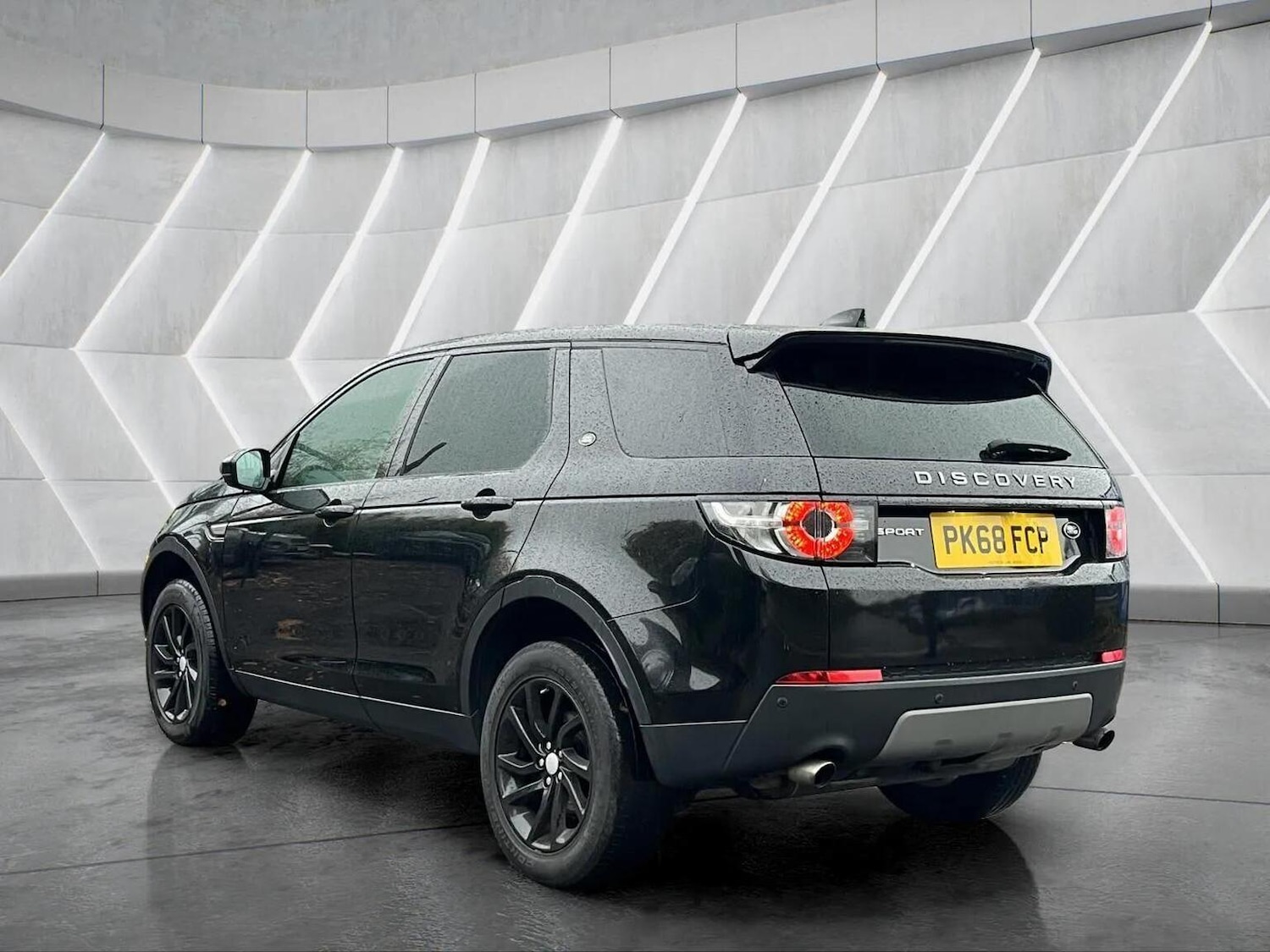 Used Land Rover Discovery Sport 2018 for sale - 76566631: Photo 9