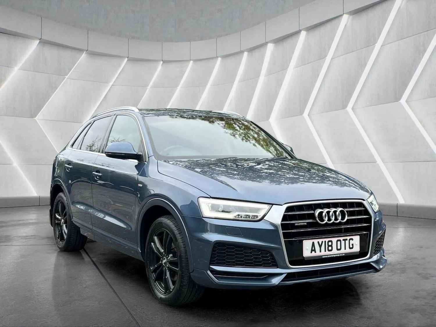 Used Audi Q3 2018 for sale - 76566642: Photo 3