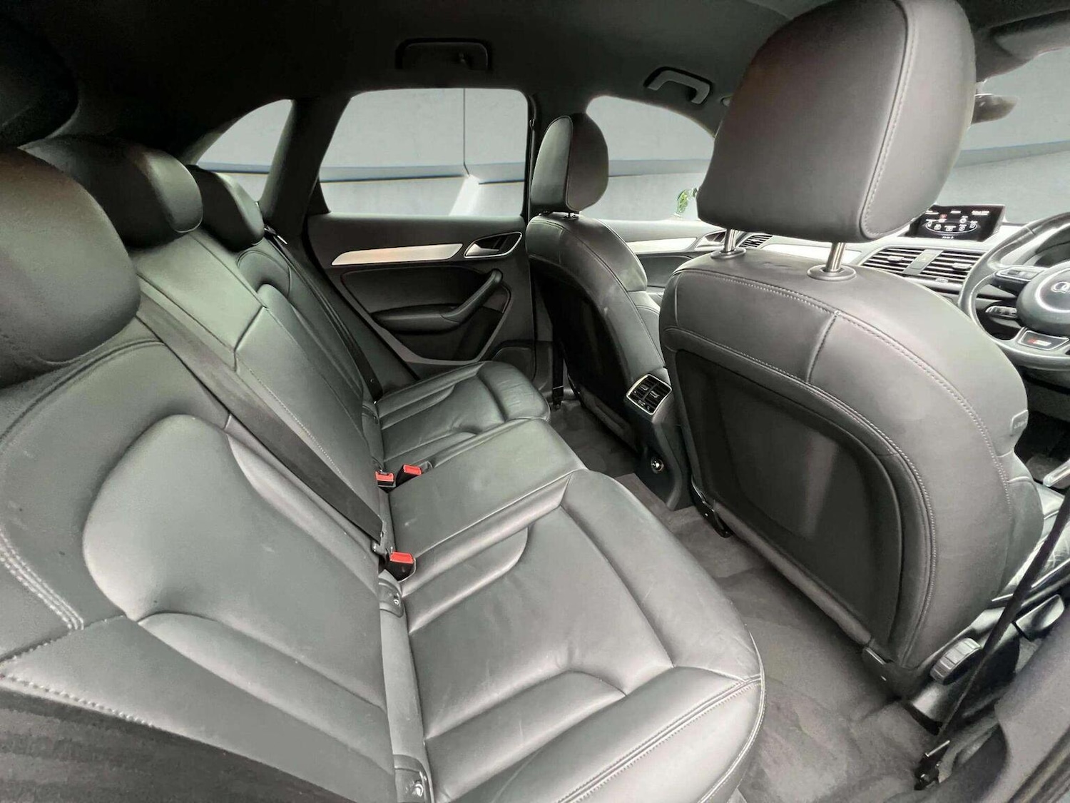 Used Audi Q3 2018 for sale - 76566642: Photo 30