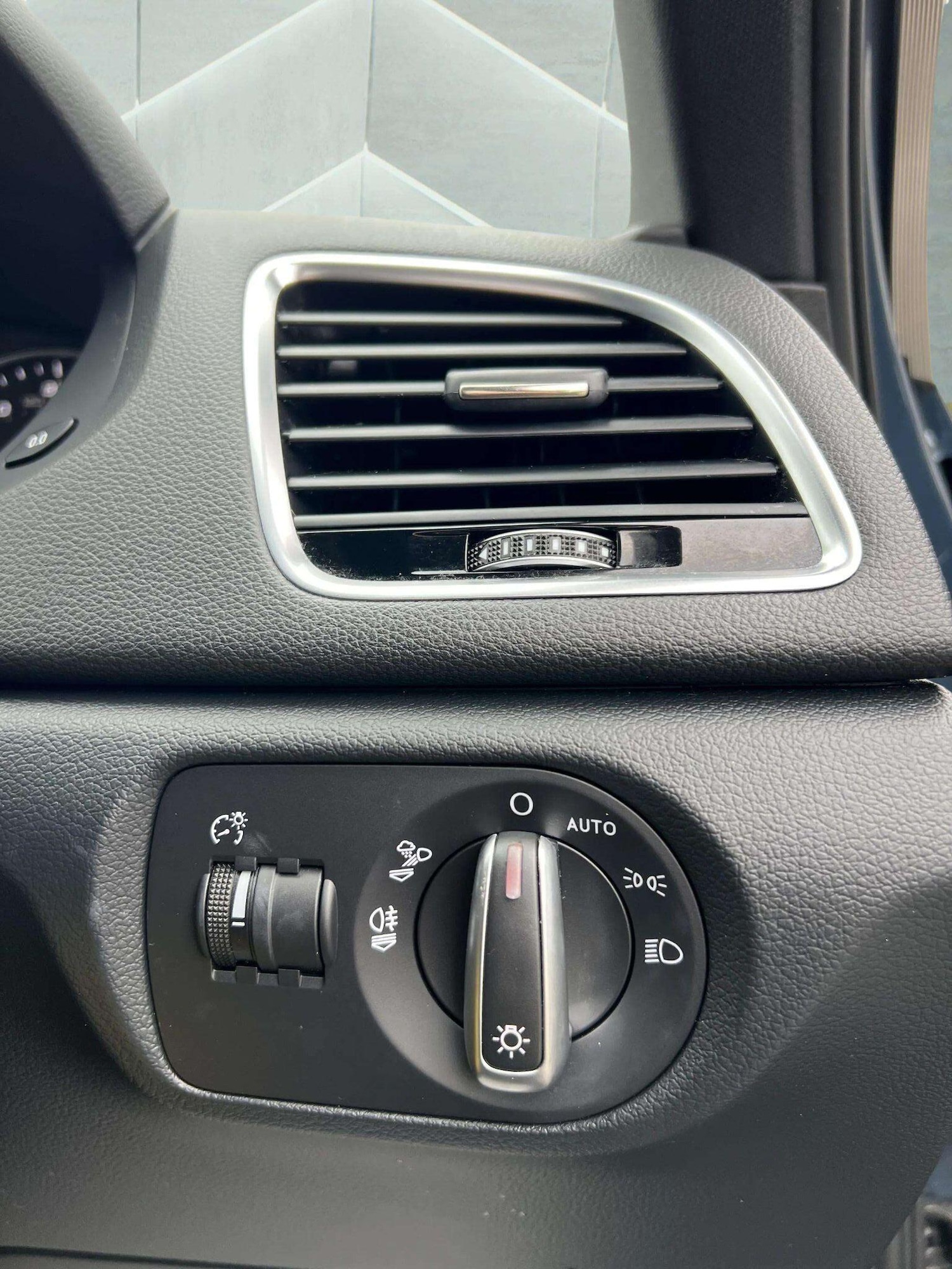 Used Audi Q3 2018 for sale - 76566642: Photo 35