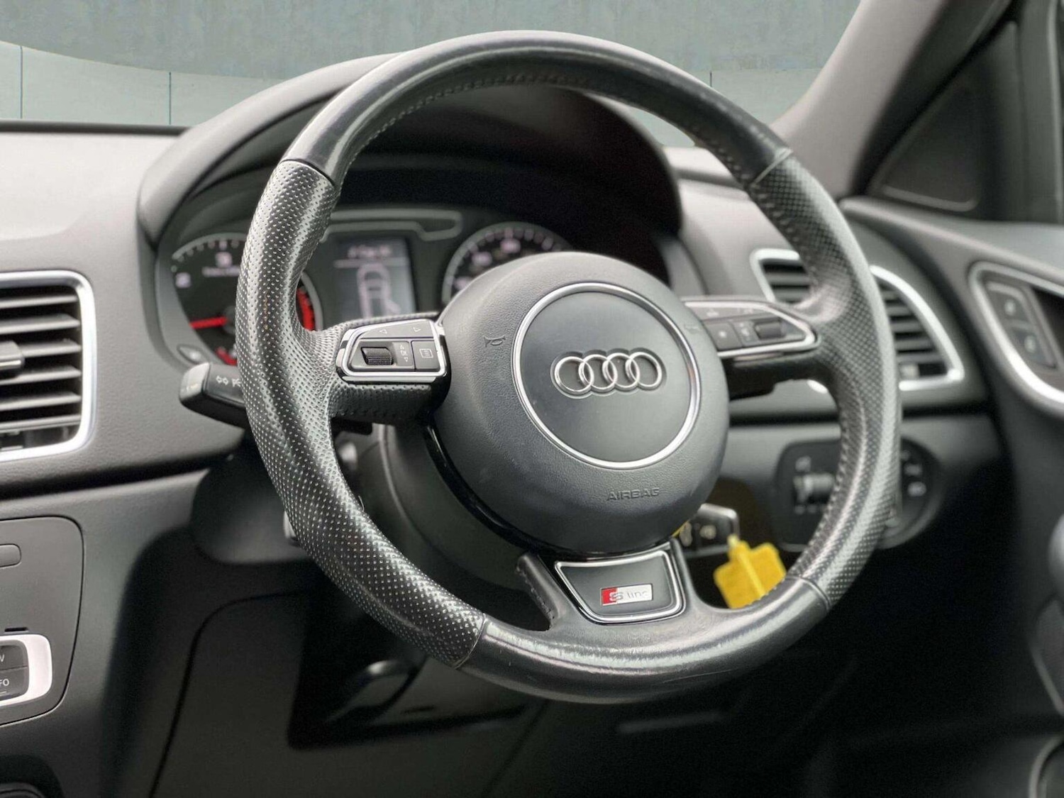 Used Audi Q3 2018 for sale - 76566642: Photo 45