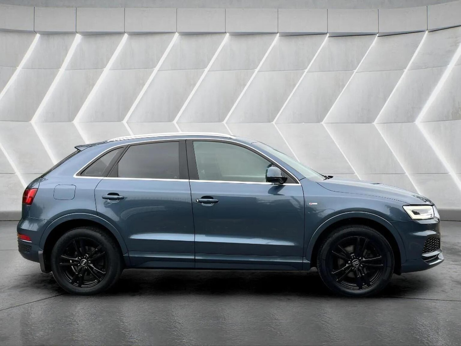 Used Audi Q3 2018 for sale - 76566642: Photo 5