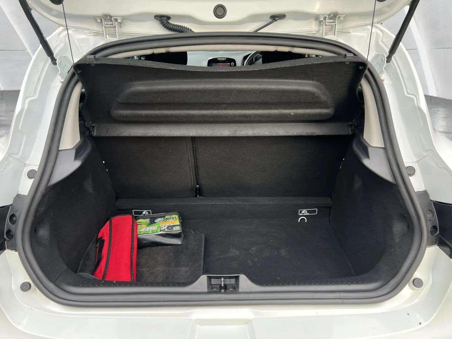 Used Renault Clio 2018 for sale - 76598477: Photo 49