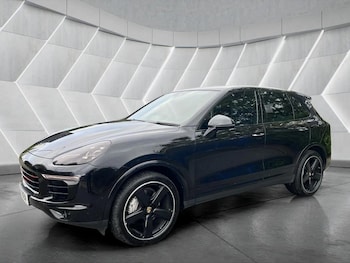 Used Porsche Cayenne 2017 for sale - 76598475: Photo