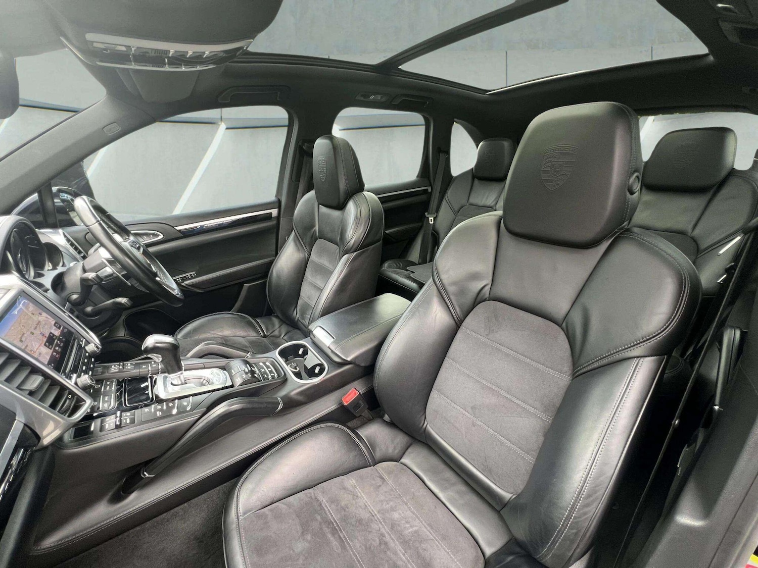 Used Porsche Cayenne for sale - 76598475: Photo 49