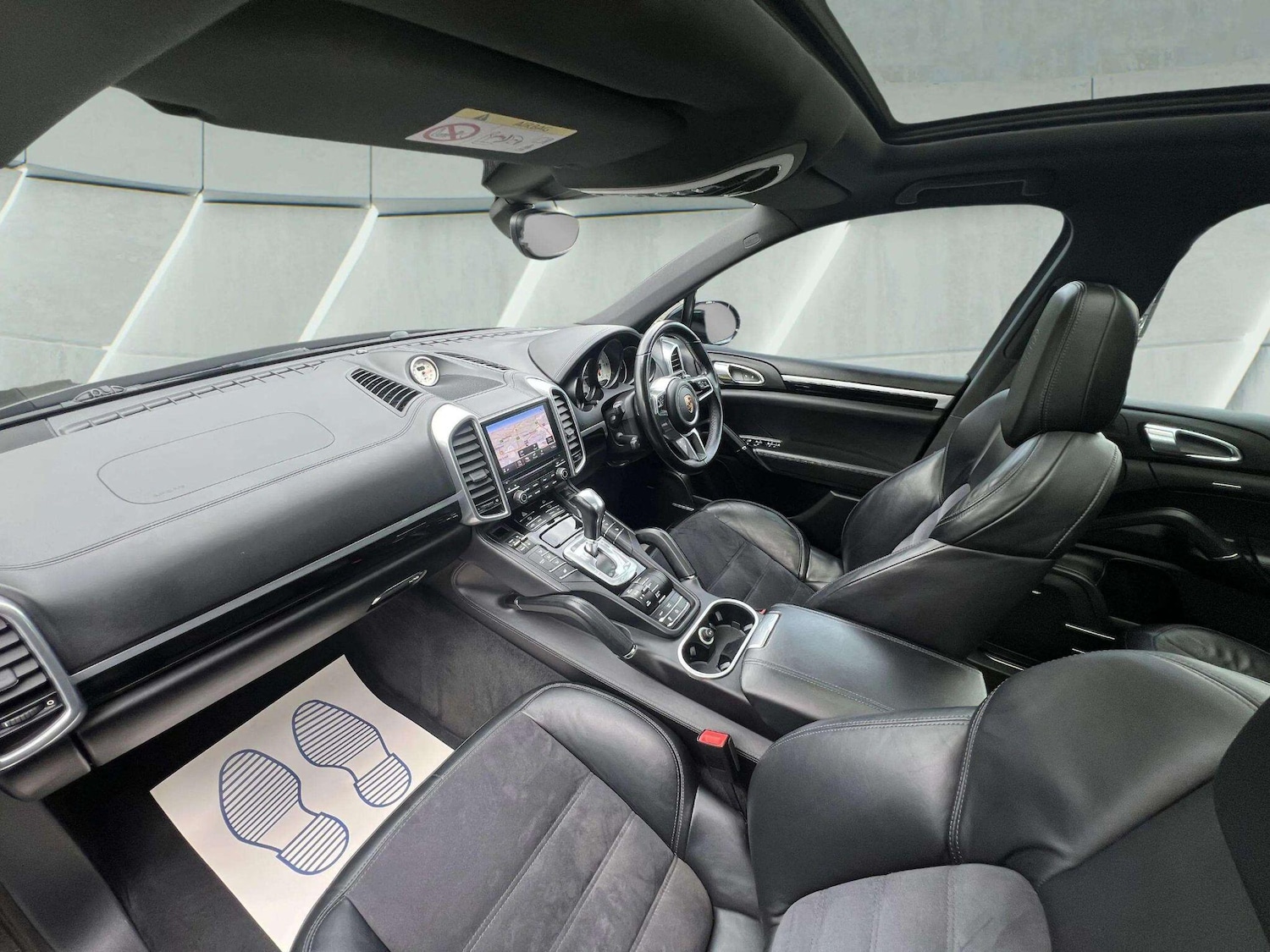 Used Porsche Cayenne for sale - 76598475: Photo 50