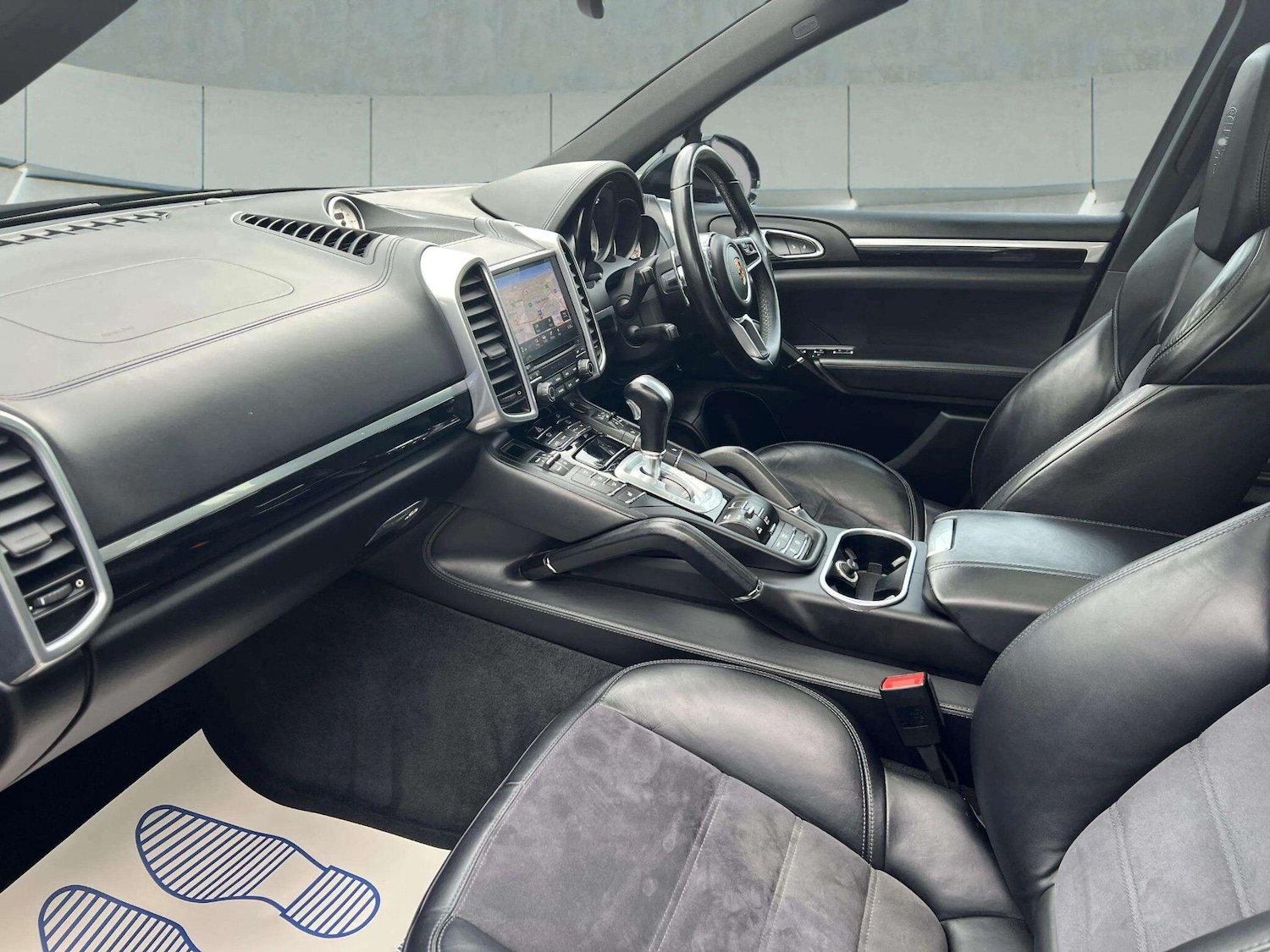 Used Porsche Cayenne for sale - 76598475: Photo 51