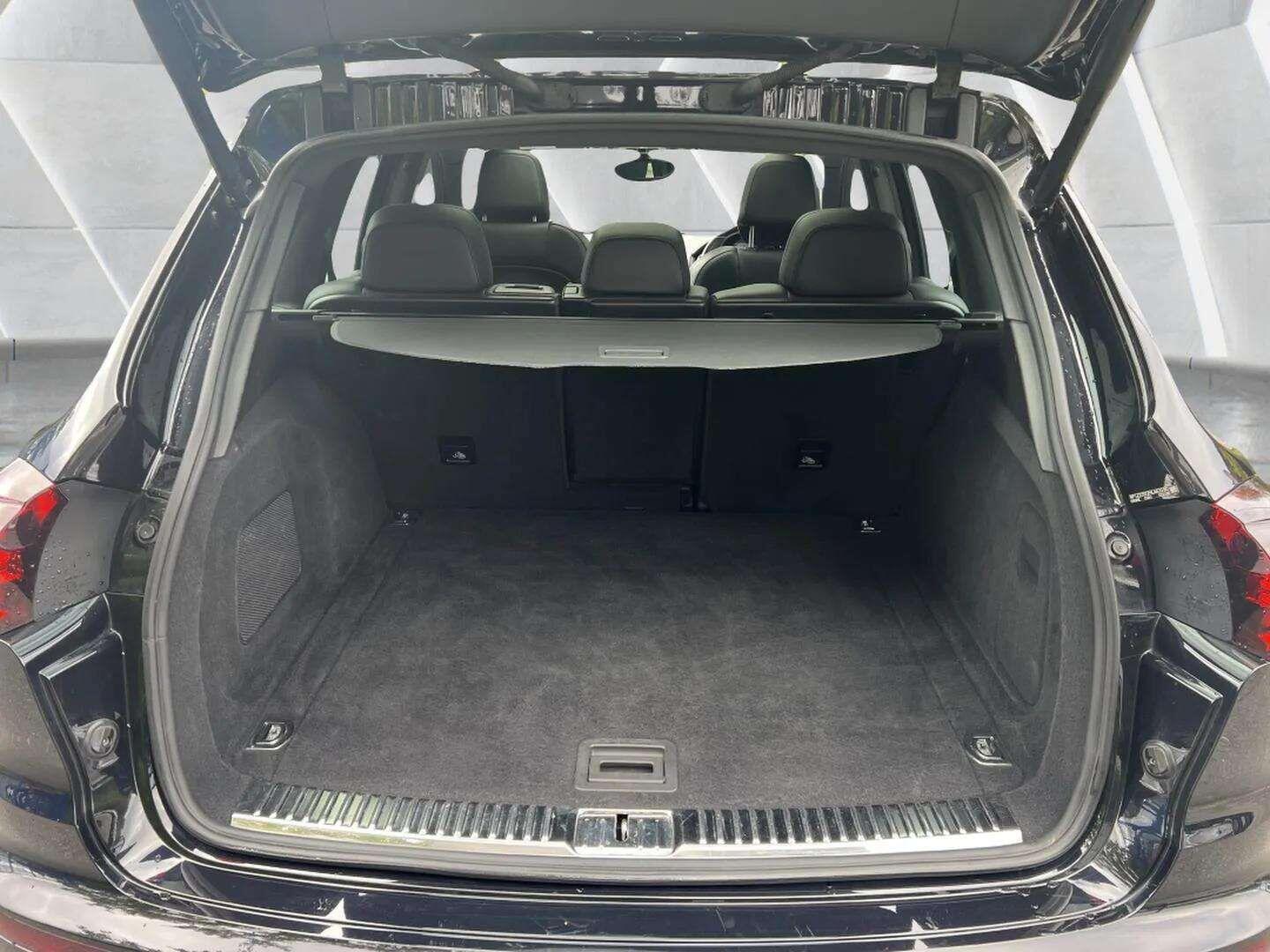 Used Porsche Cayenne for sale - 76598475: Photo 70