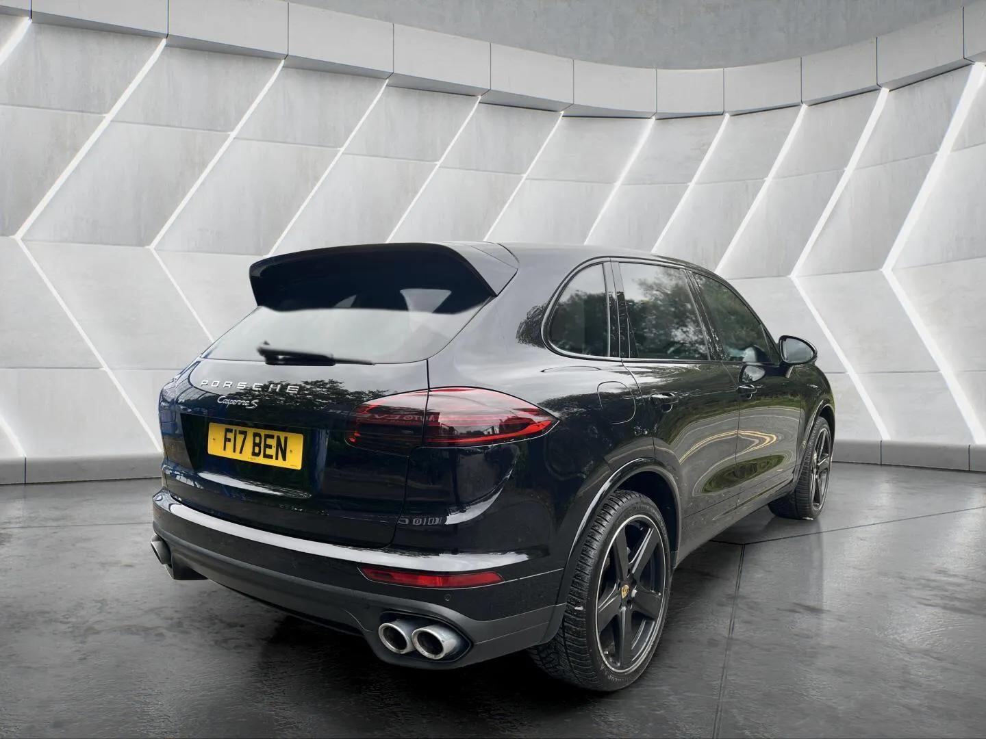 Used Porsche Cayenne for sale - 76598475: Photo 9