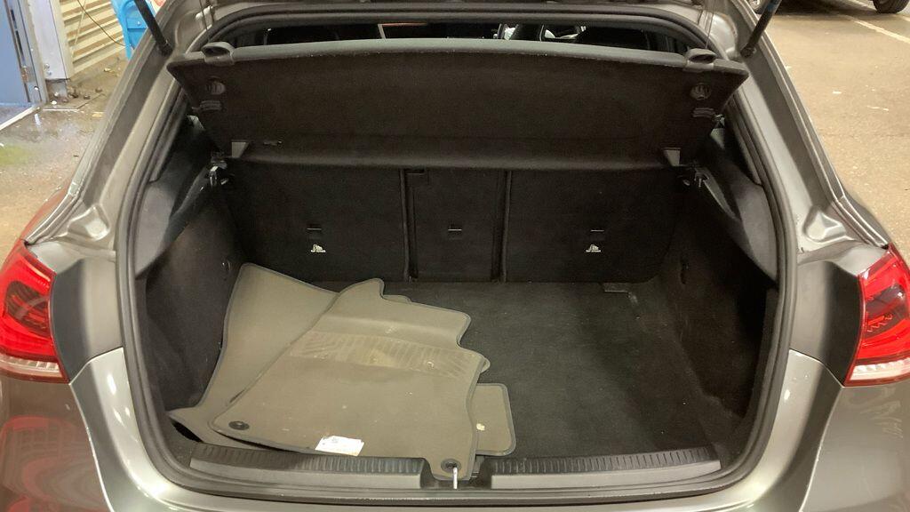 Used Mercedes-Benz A-Class 2018 for sale - 76598478: Photo 11