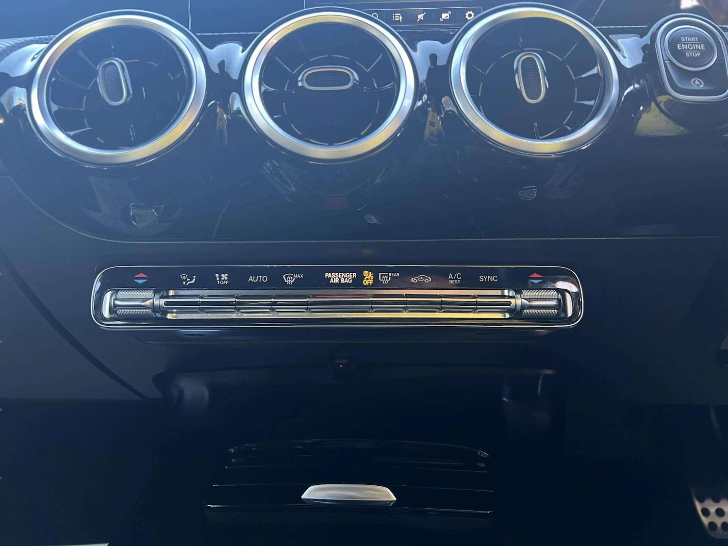 Used Mercedes-Benz A-Class 2018 for sale - 76598478: Photo 31