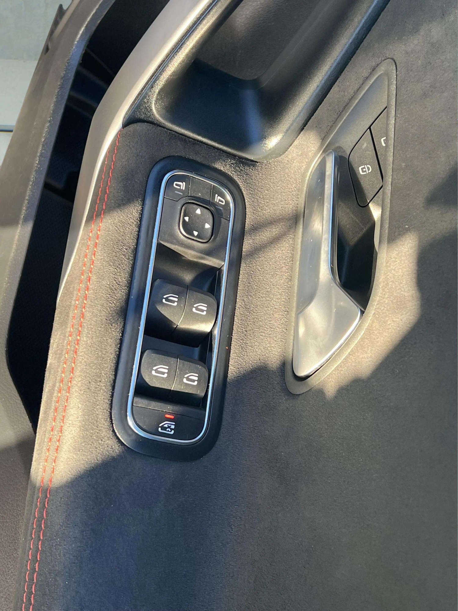 Used Mercedes-Benz A-Class 2018 for sale - 76598478: Photo 38