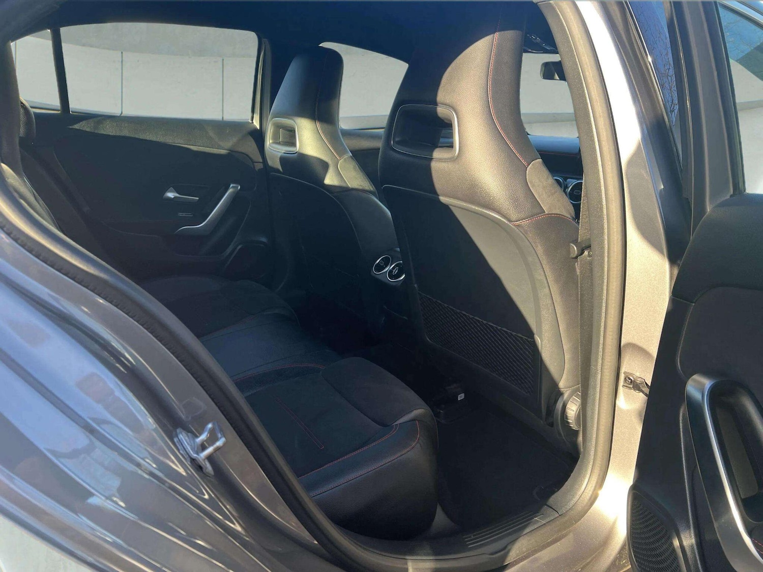 Used Mercedes-Benz A-Class 2018 for sale - 76598478: Photo 40