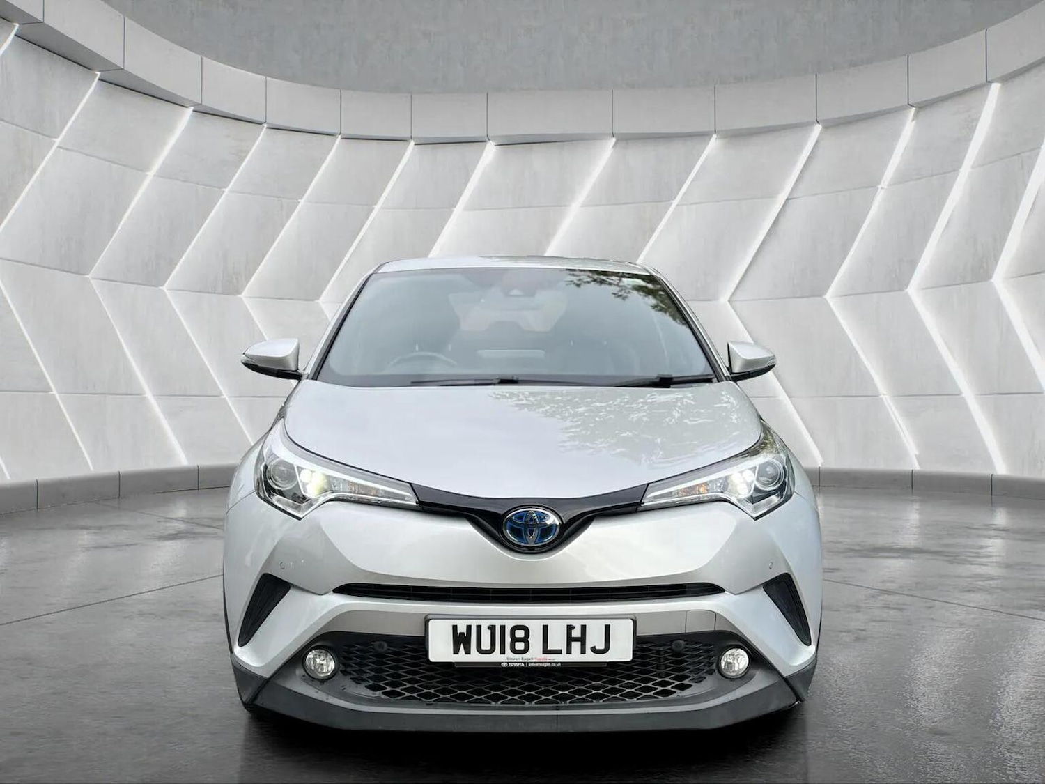 Used Toyota C-HR 2018 for sale - 76566623: Photo 14