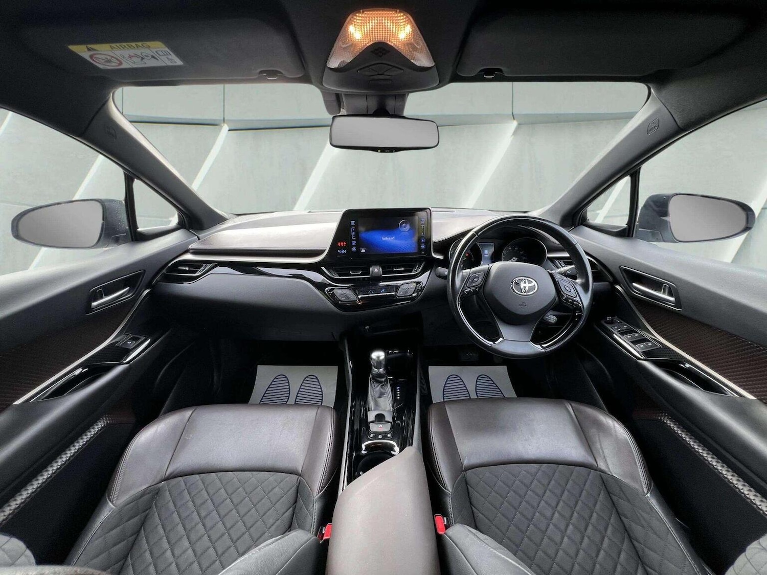 Used Toyota C-HR 2018 for sale - 76566623: Photo 15