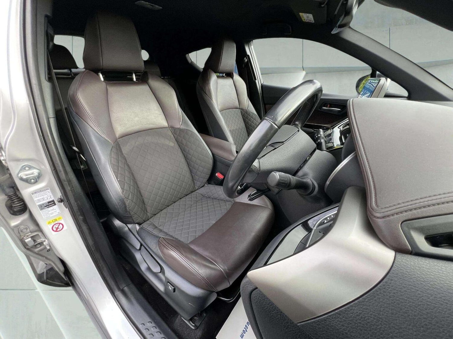 Used Toyota C-HR 2018 for sale - 76566623: Photo 18