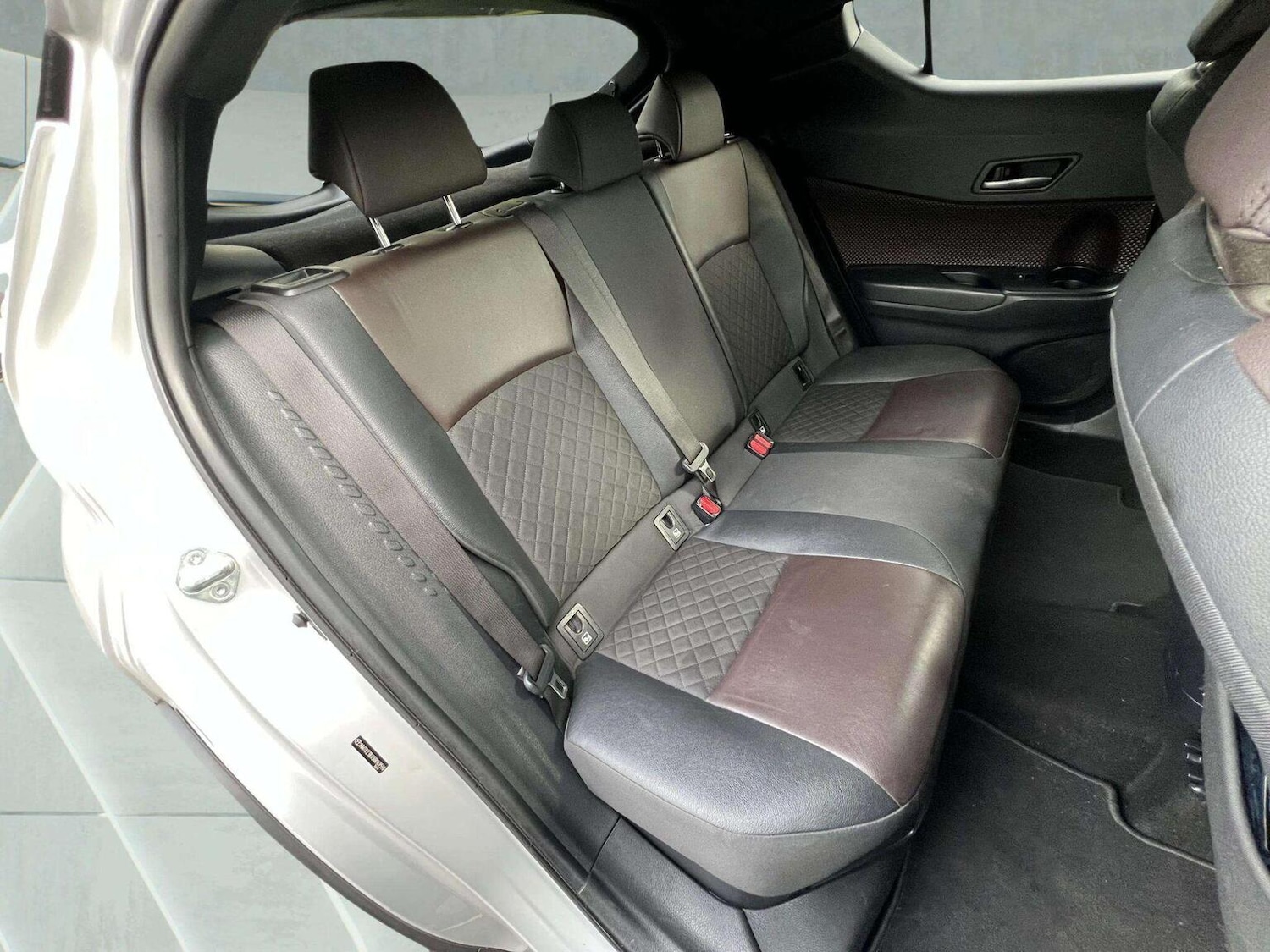 Used Toyota C-HR 2018 for sale - 76566623: Photo 34