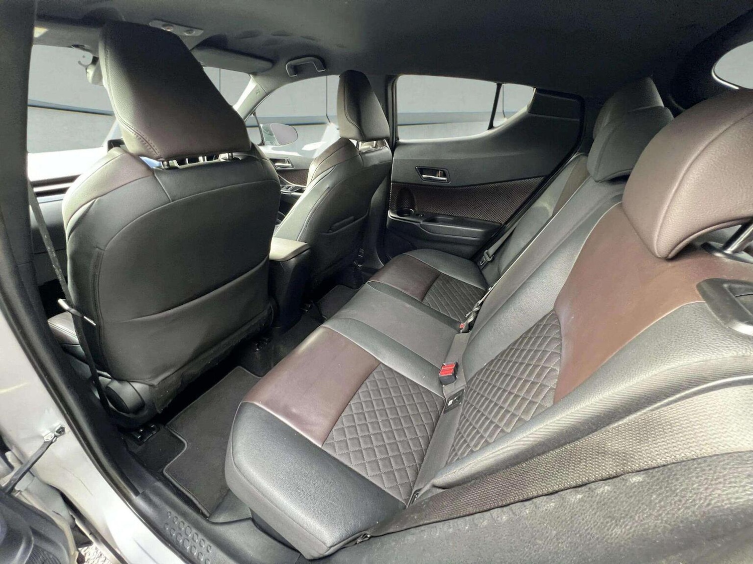 Used Toyota C-HR 2018 for sale - 76566623: Photo 35