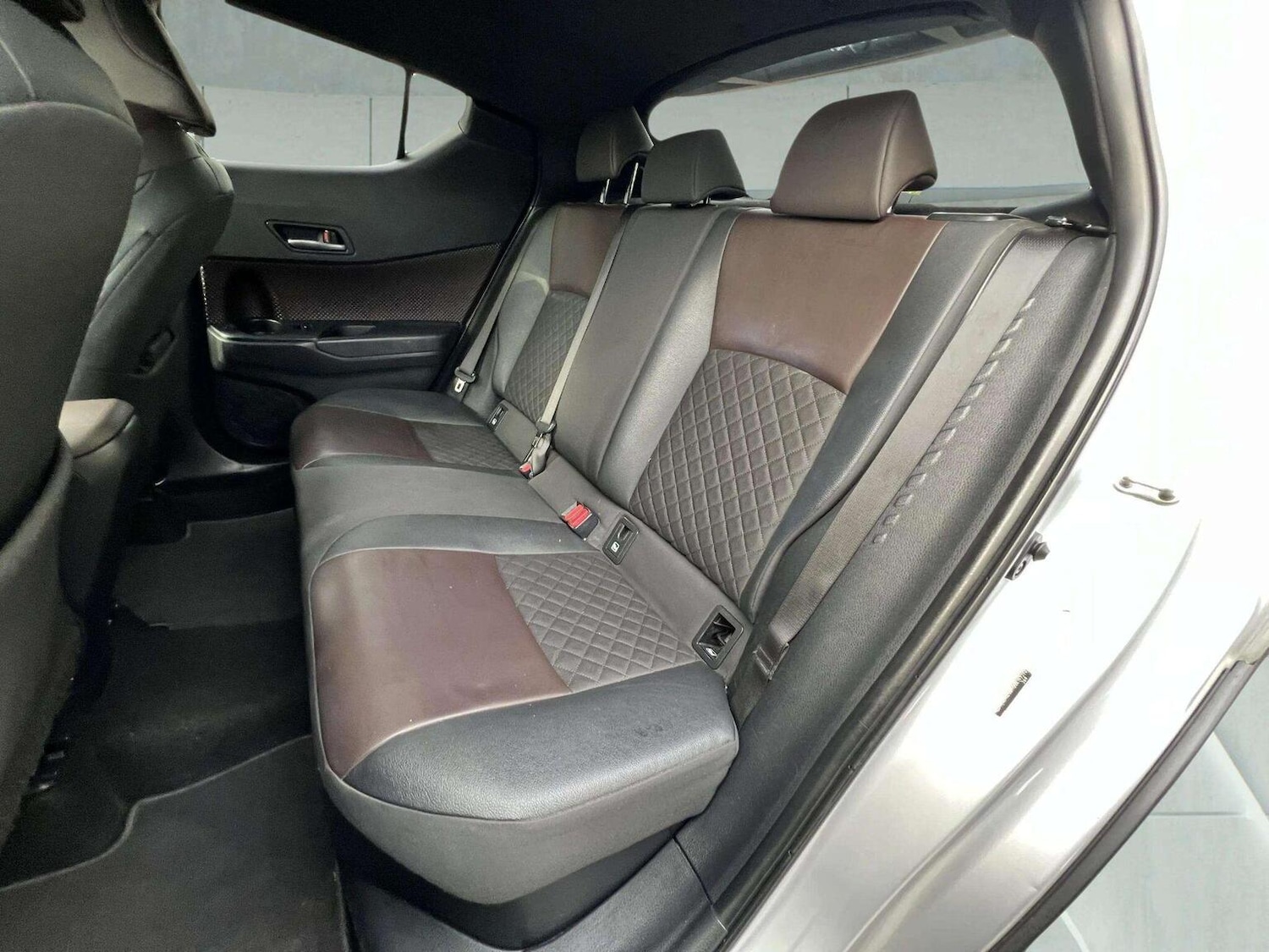 Used Toyota C-HR 2018 for sale - 76566623: Photo 36