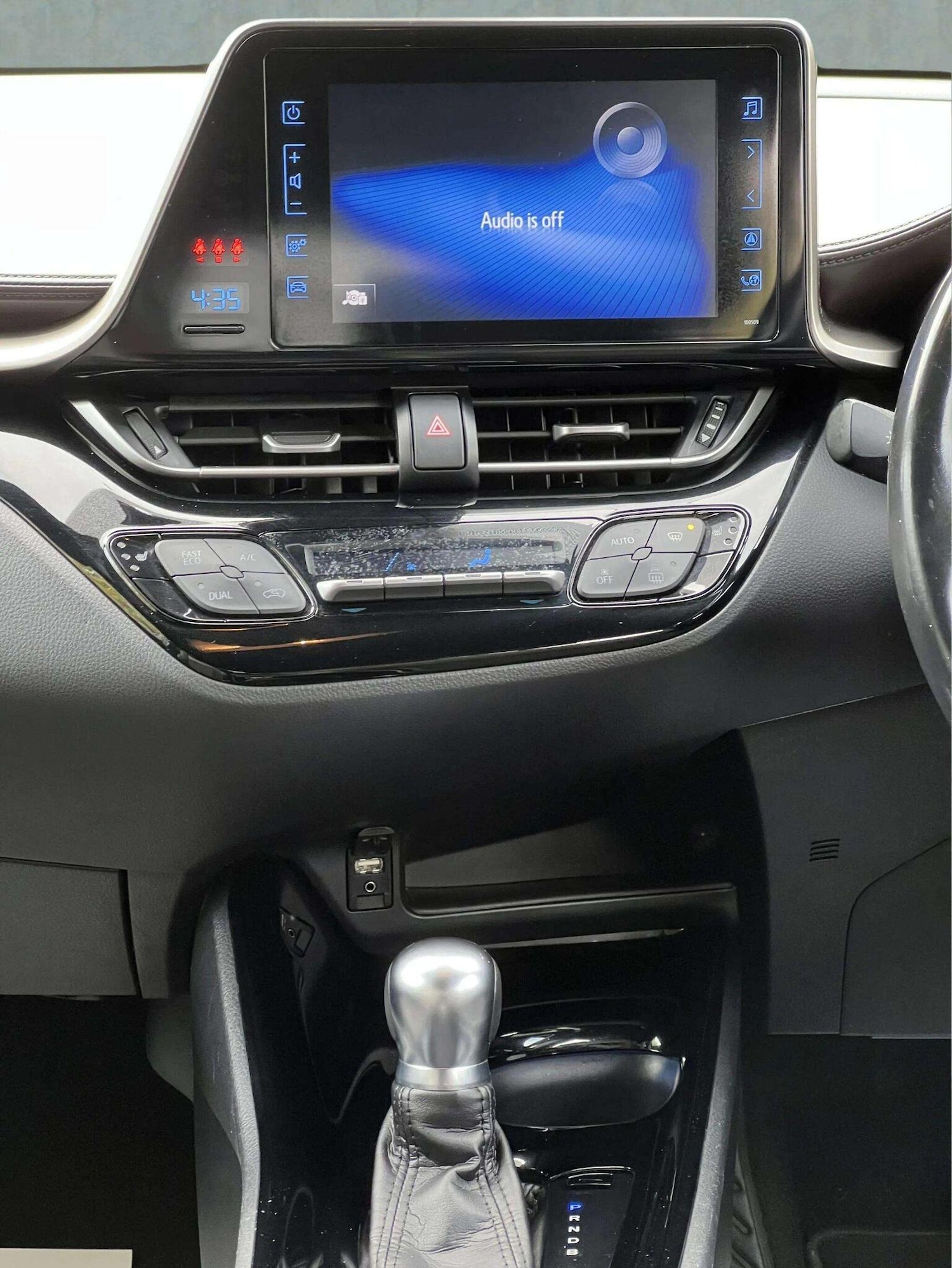 Used Toyota C-HR 2018 for sale - 76566623: Photo 52