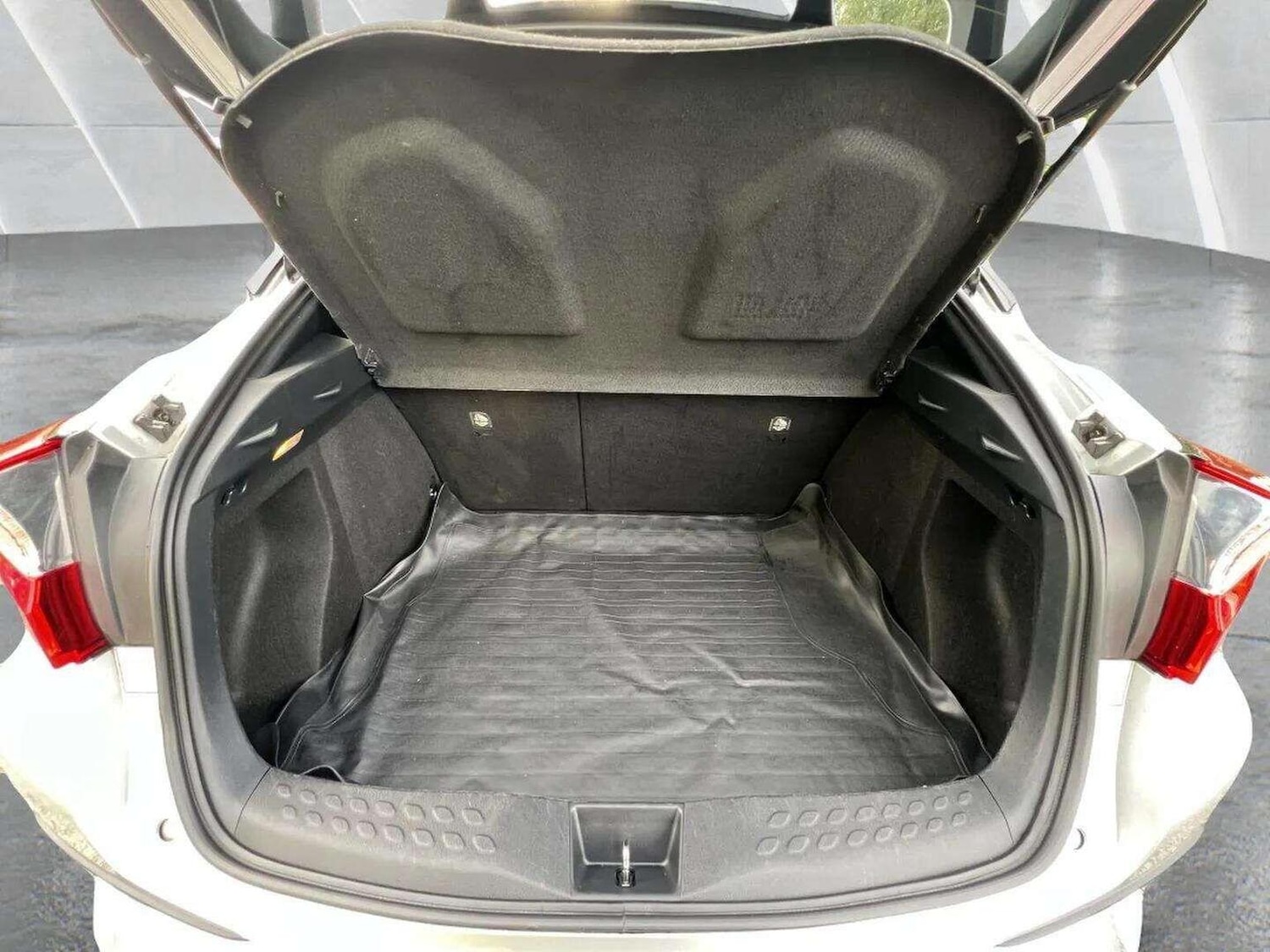 Used Toyota C-HR 2018 for sale - 76566623: Photo 57