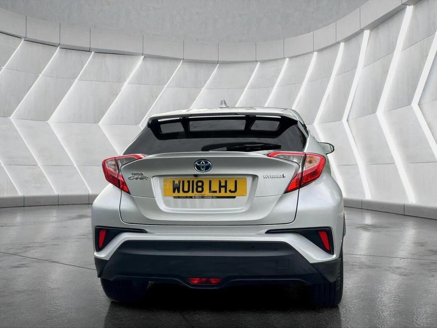 Used Toyota C-HR 2018 for sale - 76566623: Photo 7