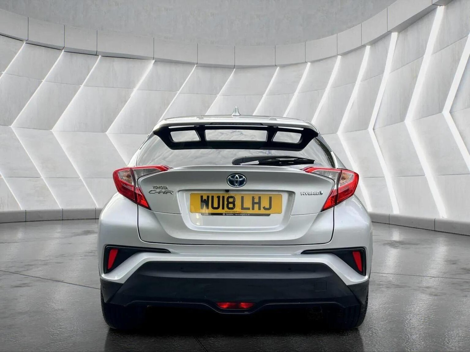 Used Toyota C-HR 2018 for sale - 76566623: Photo 8