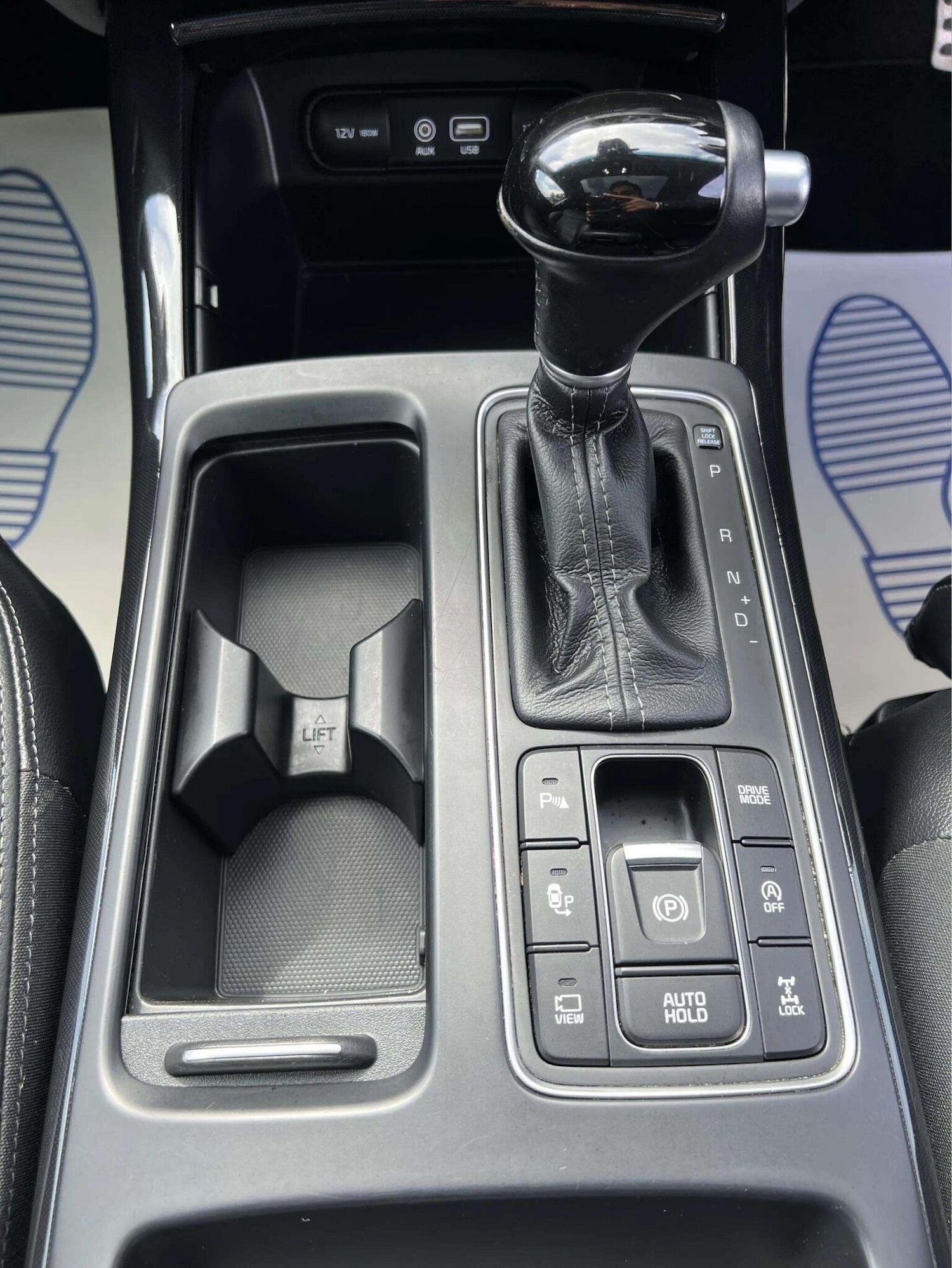 Vehicle 77