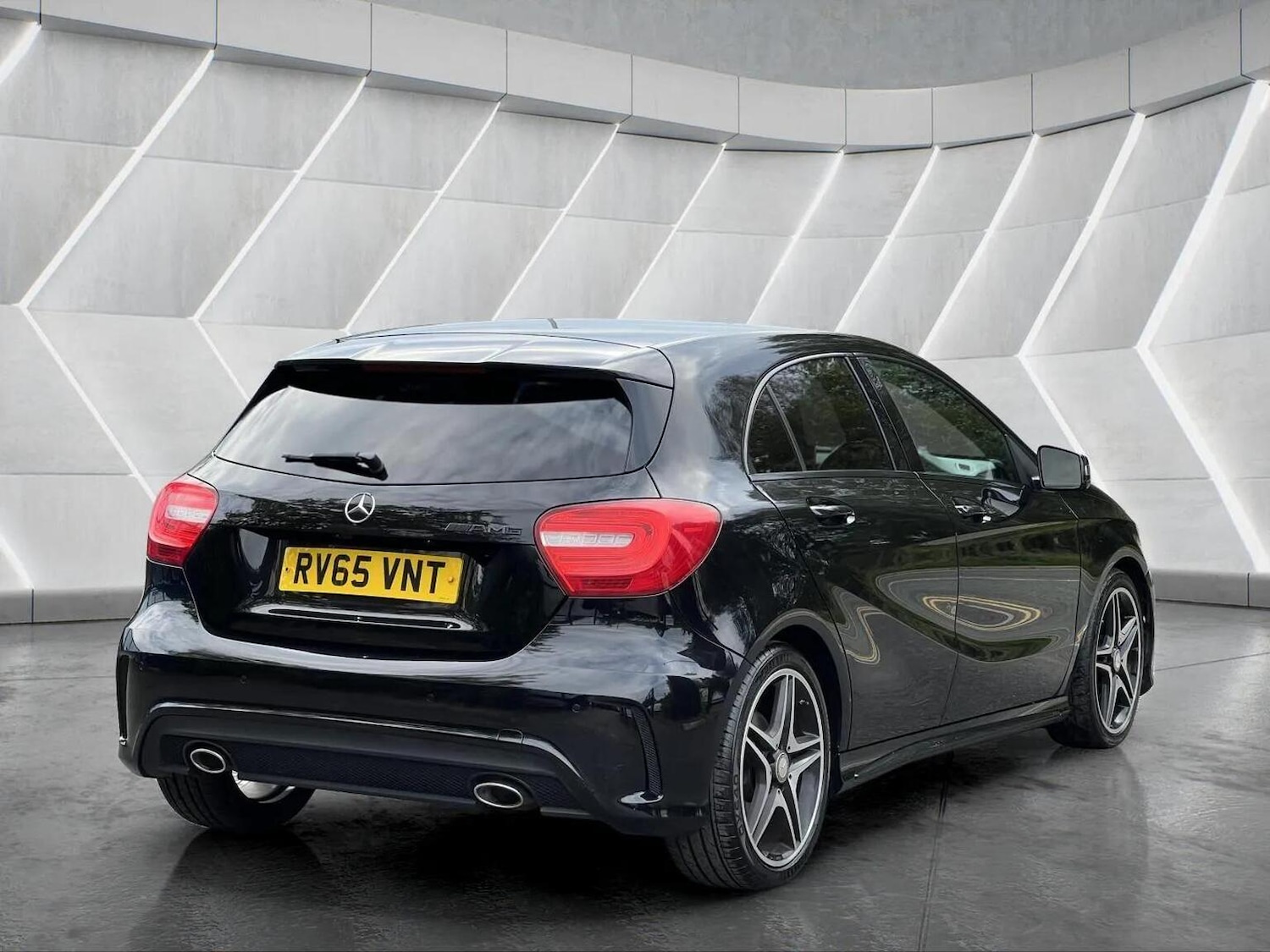 Used Mercedes-Benz A-Class 2015 for sale - 76566612: Photo 7