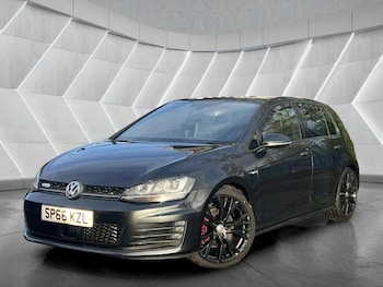 Used Volkswagen Golf 2016 for sale - 76566611: Photo