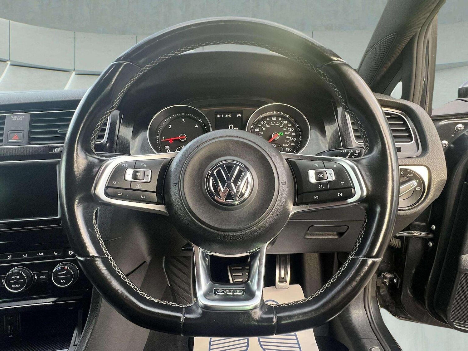 Used Volkswagen Golf 2016 for sale - 76566611: Photo 23