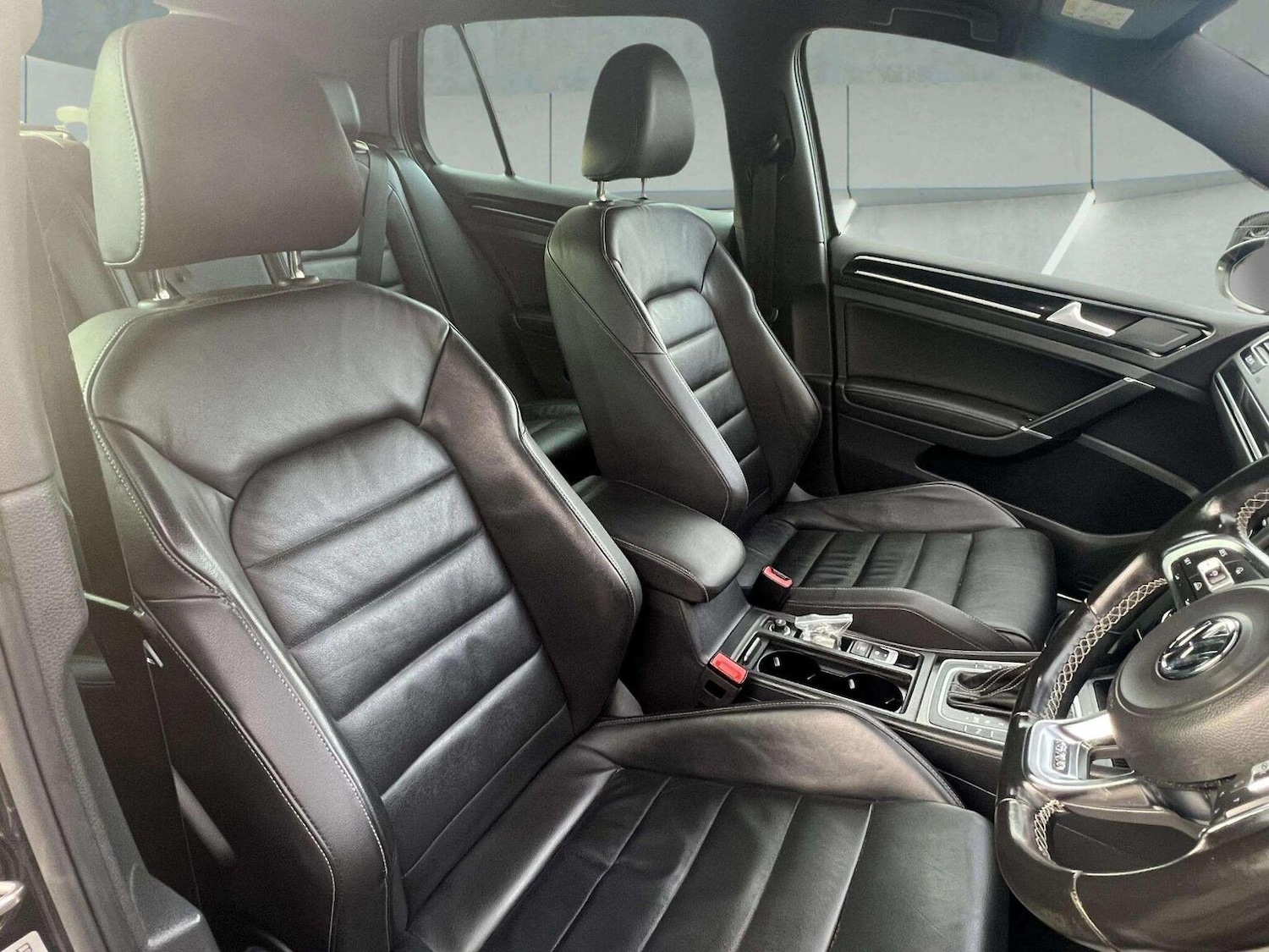 Used Volkswagen Golf 2016 for sale - 76566611: Photo 27