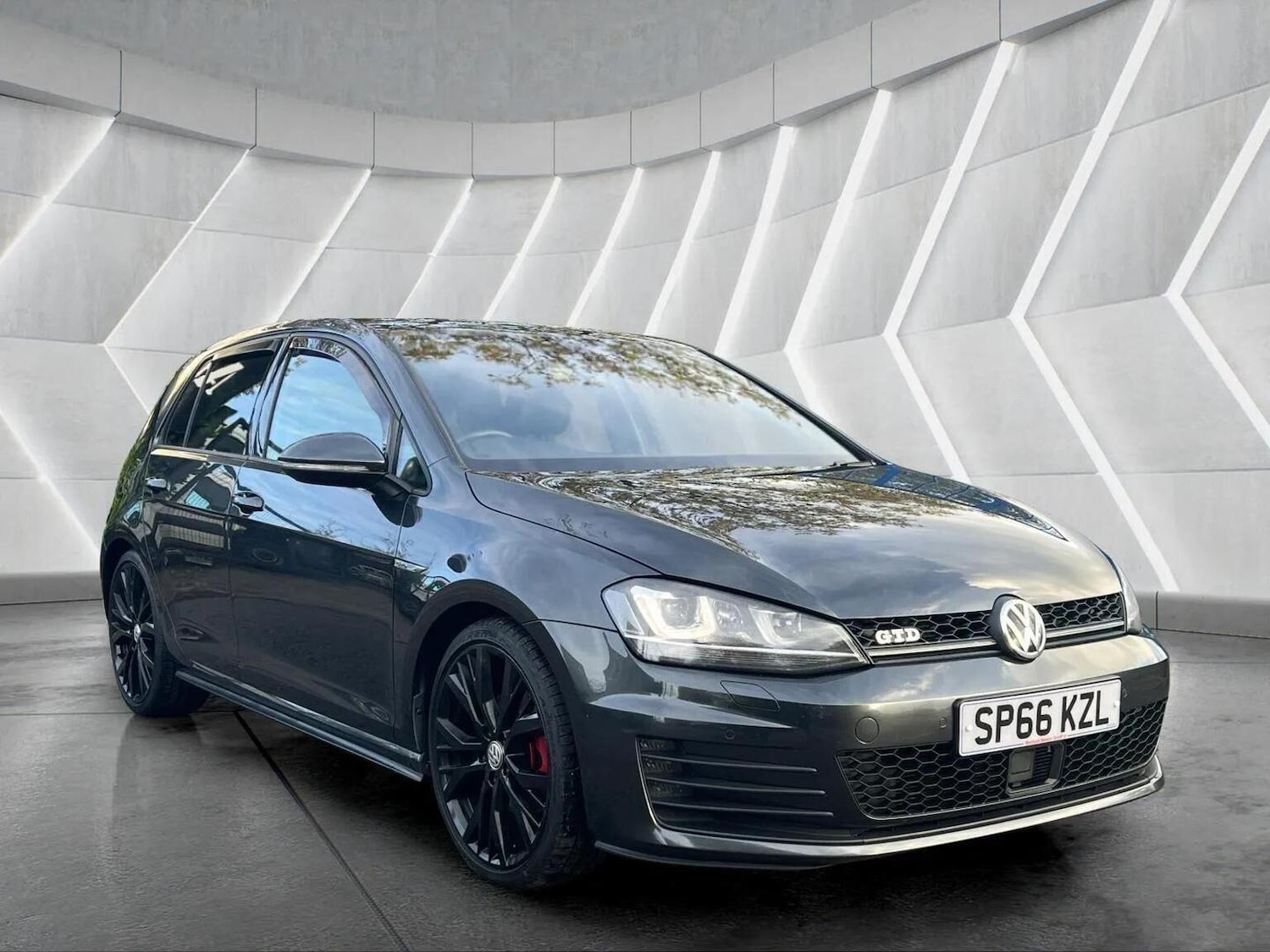 Used Volkswagen Golf 2016 for sale - 76566611: Photo 4