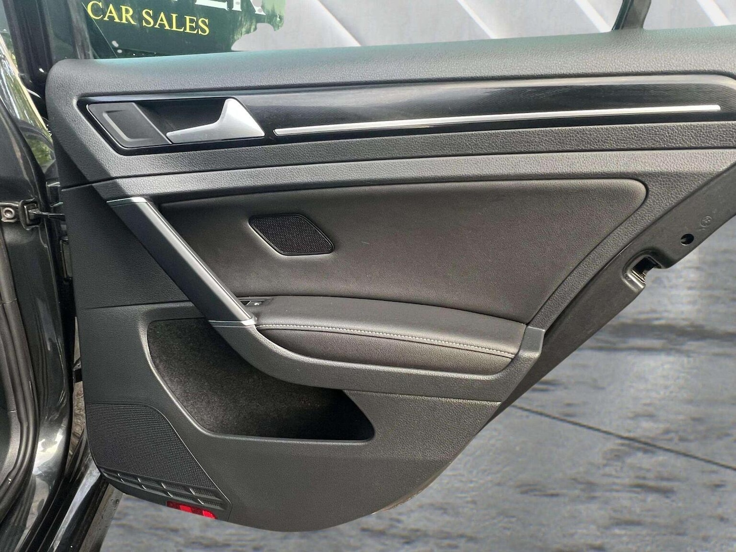 Used Volkswagen Golf 2016 for sale - 76566611: Photo 40