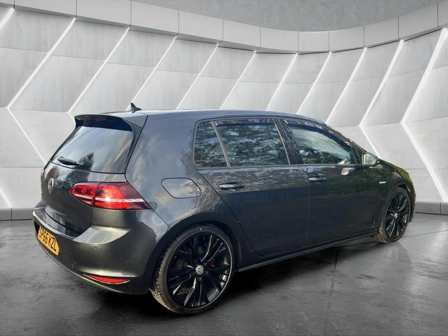 Used Volkswagen Golf 2016 for sale - 76566611: Photo 6