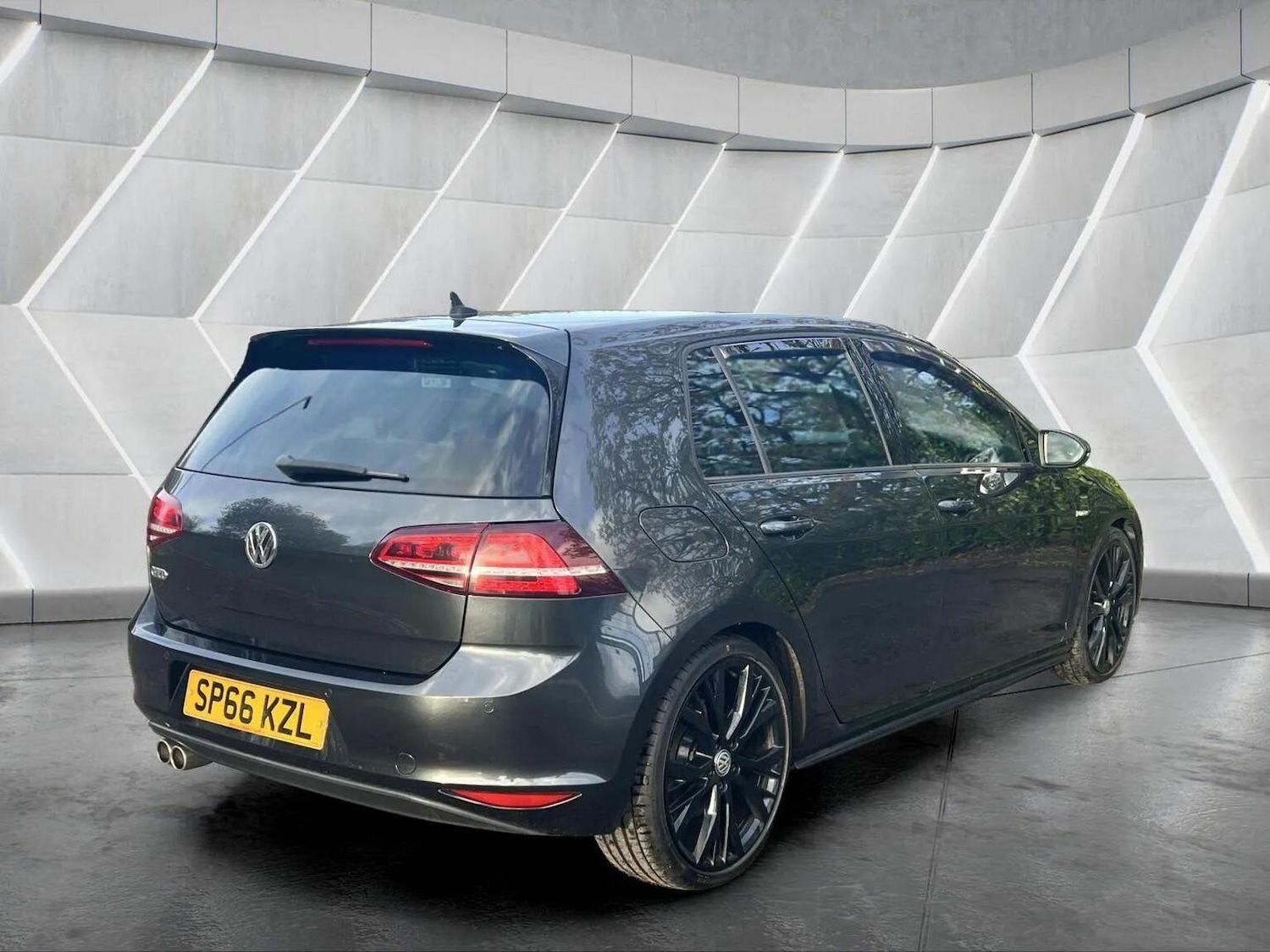 Used Volkswagen Golf 2016 for sale - 76566611: Photo 7