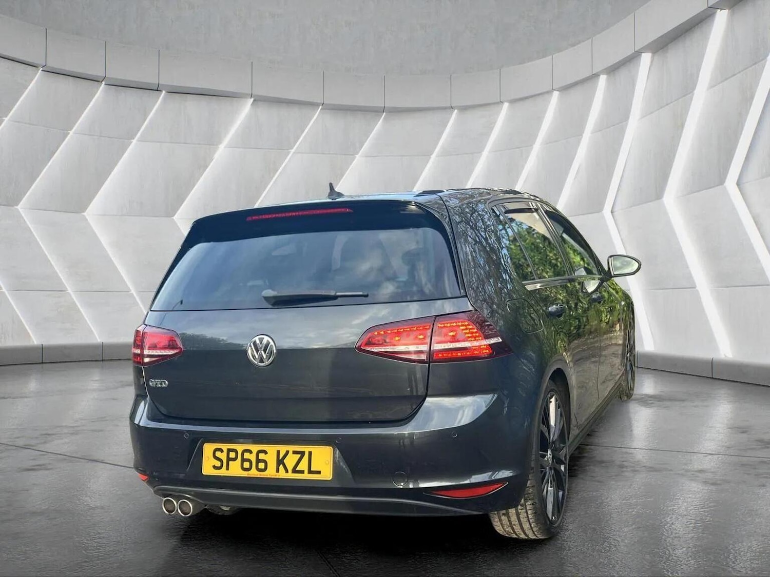 Used Volkswagen Golf 2016 for sale - 76566611: Photo 8