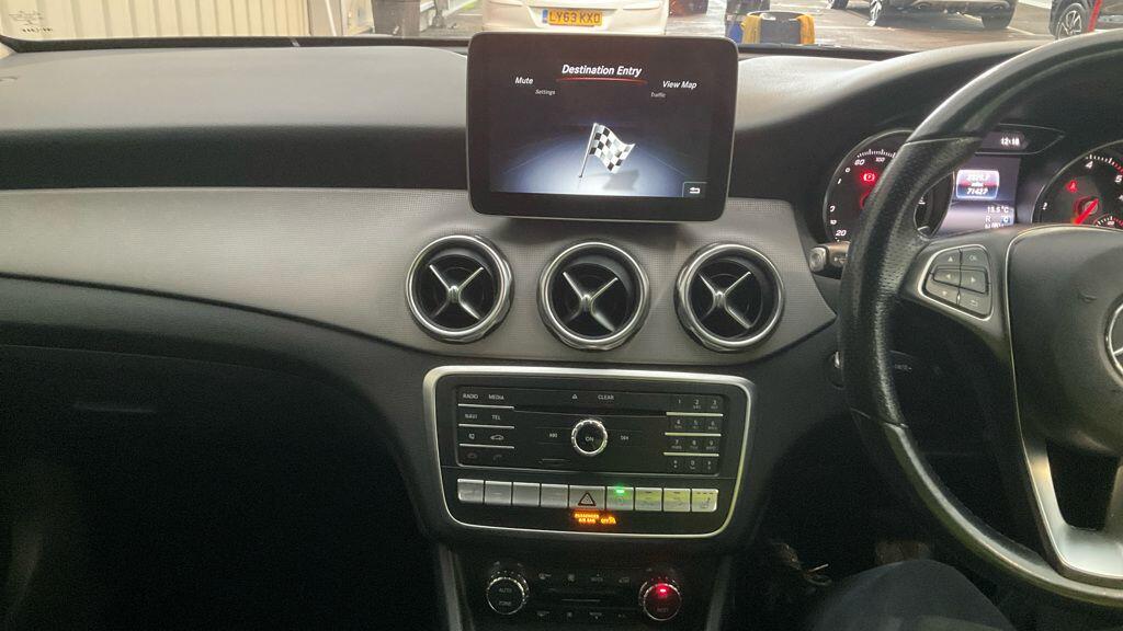 Used Mercedes-Benz GLA 2019 for sale - 76598455: Photo 11