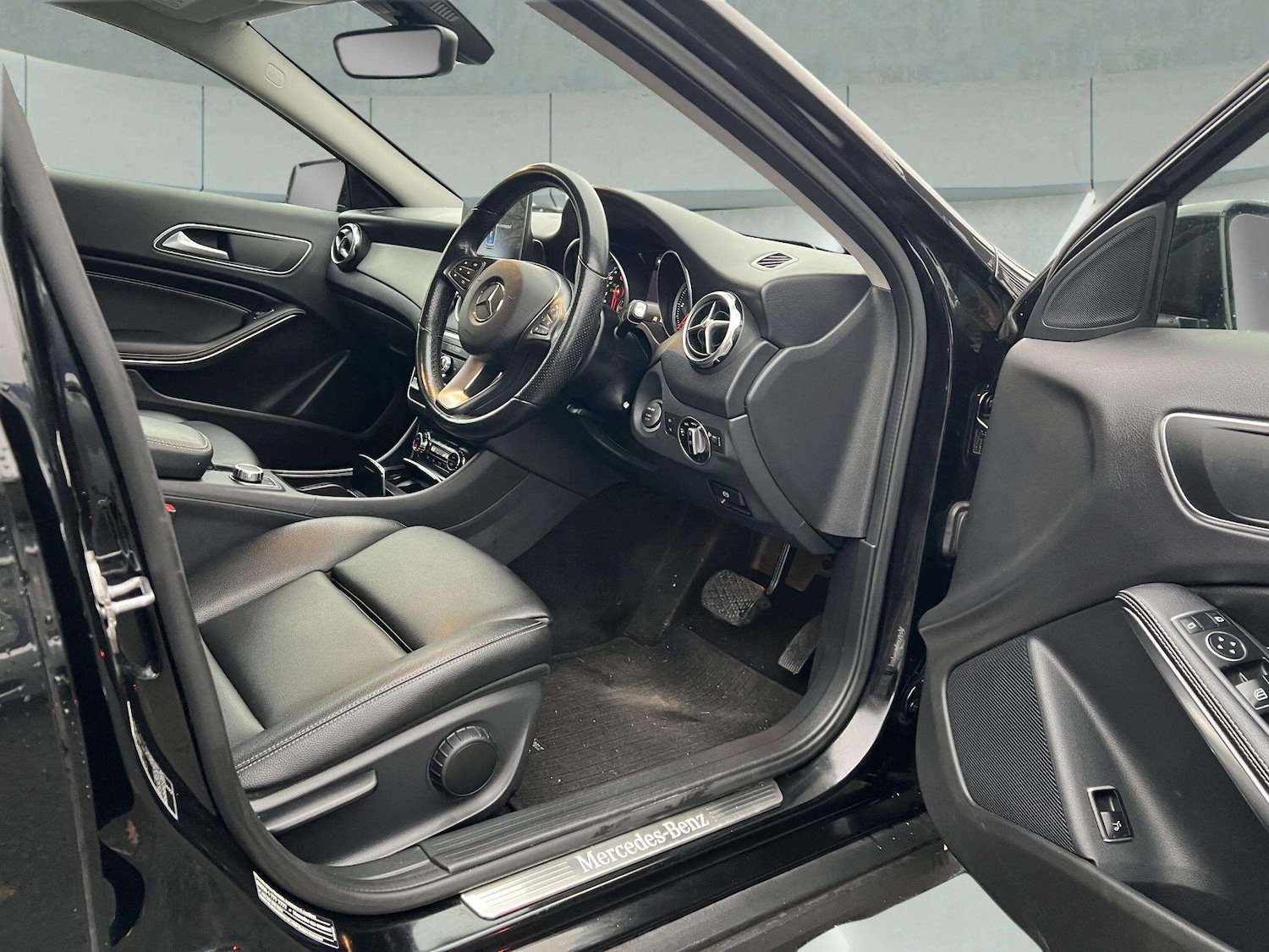 Used Mercedes-Benz GLA 2019 for sale - 76598455: Photo 17