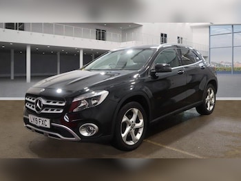 Used Mercedes-Benz GLA 2019 for sale - 76598455: Photo