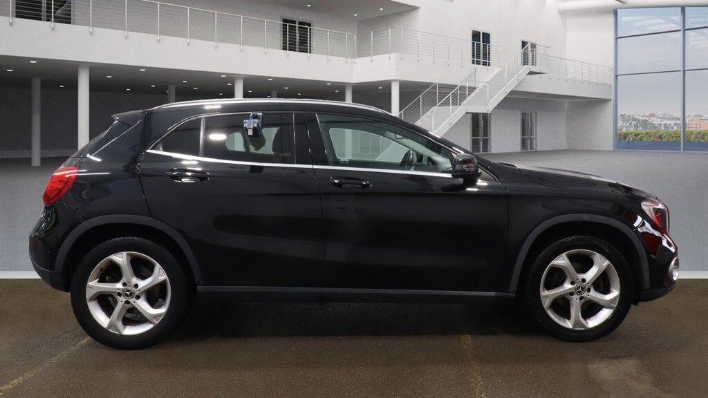 Used Mercedes-Benz GLA 2019 for sale - 76598455: Photo 5