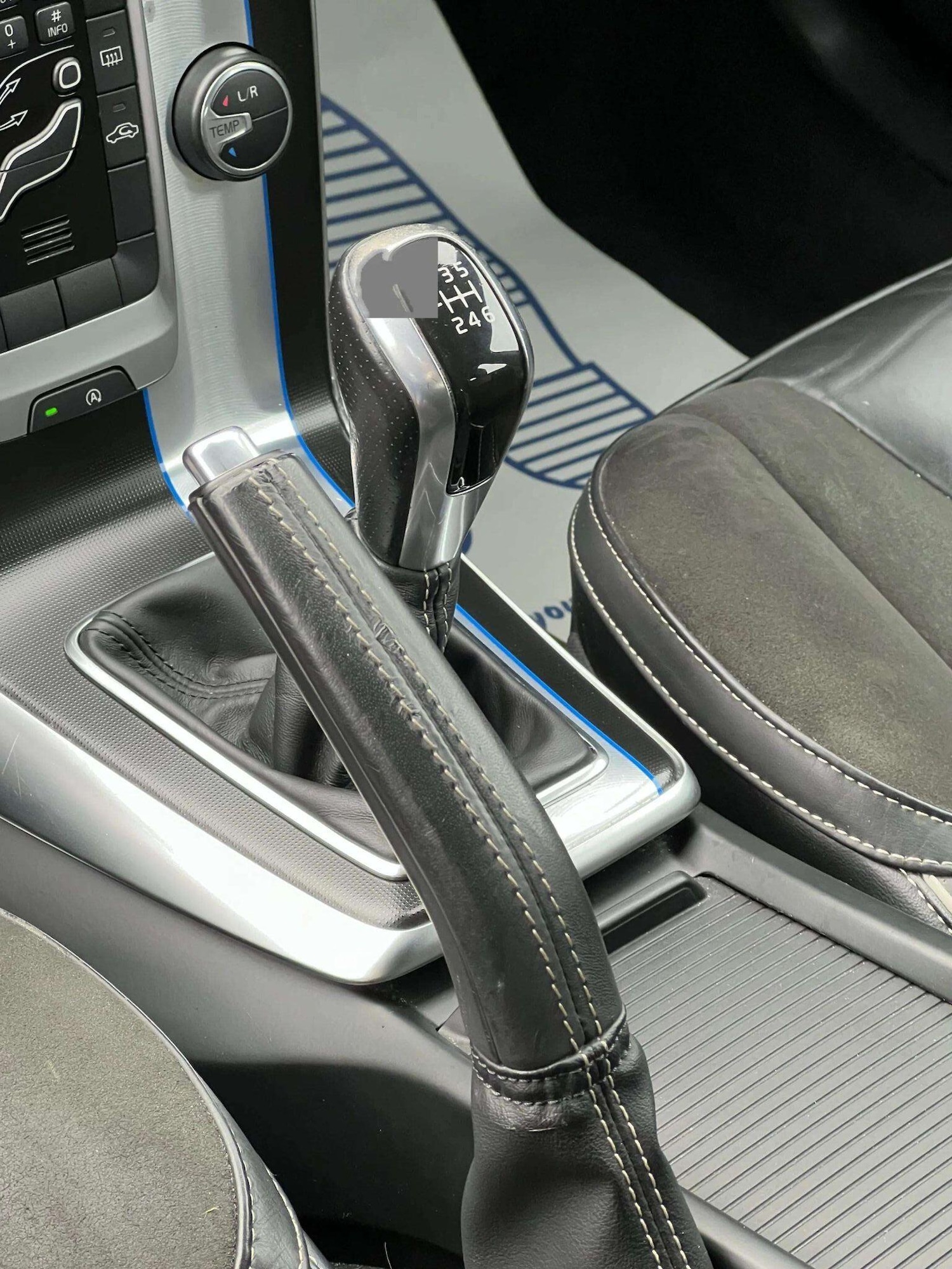 Used Volvo V40 2014 for sale - 76566633: Photo 22