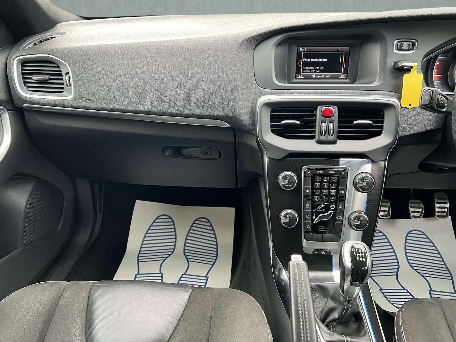 Used Volvo V40 2014 for sale - 76566633: Photo 23