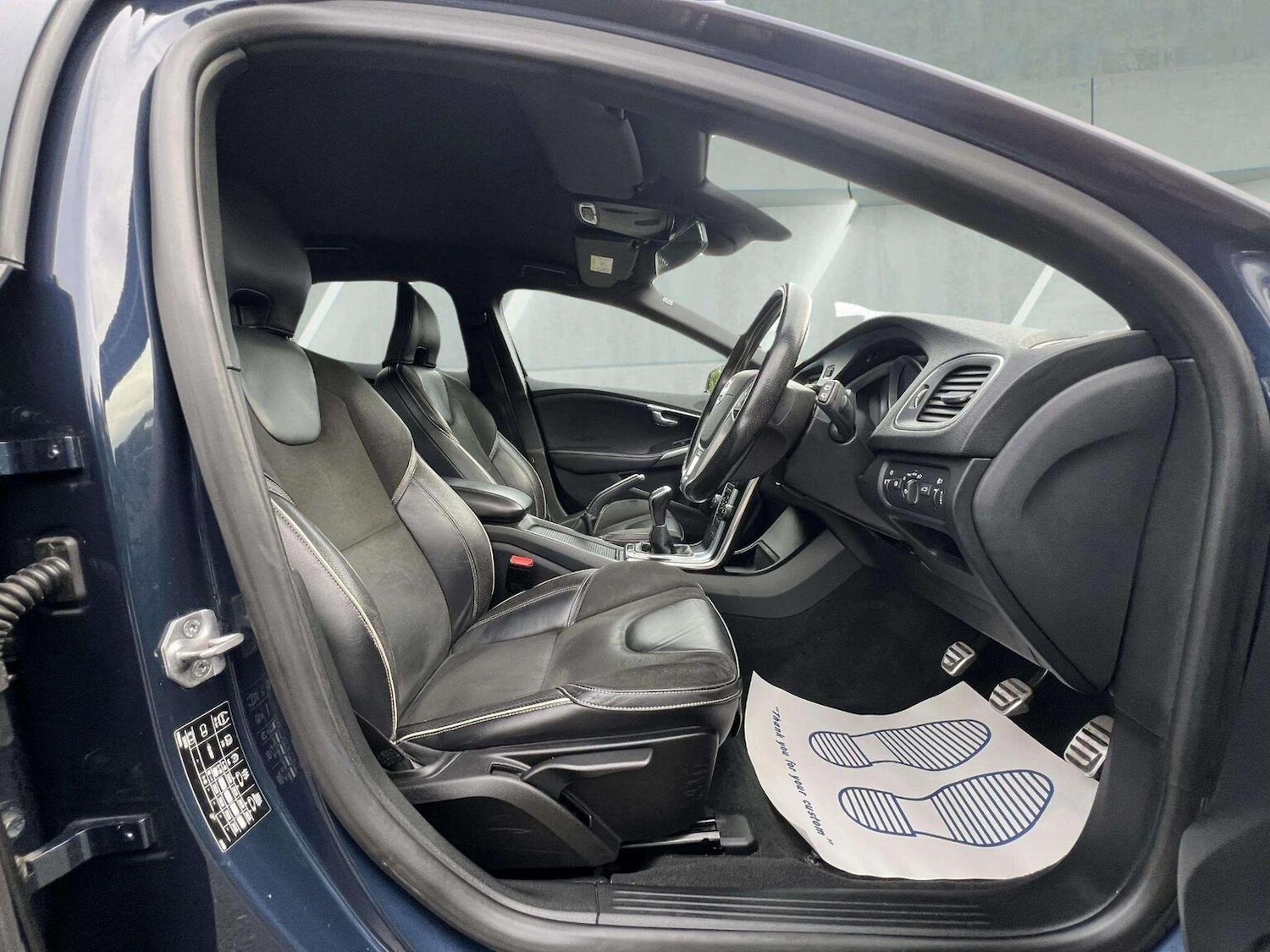 Used Volvo V40 2014 for sale - 76566633: Photo 29