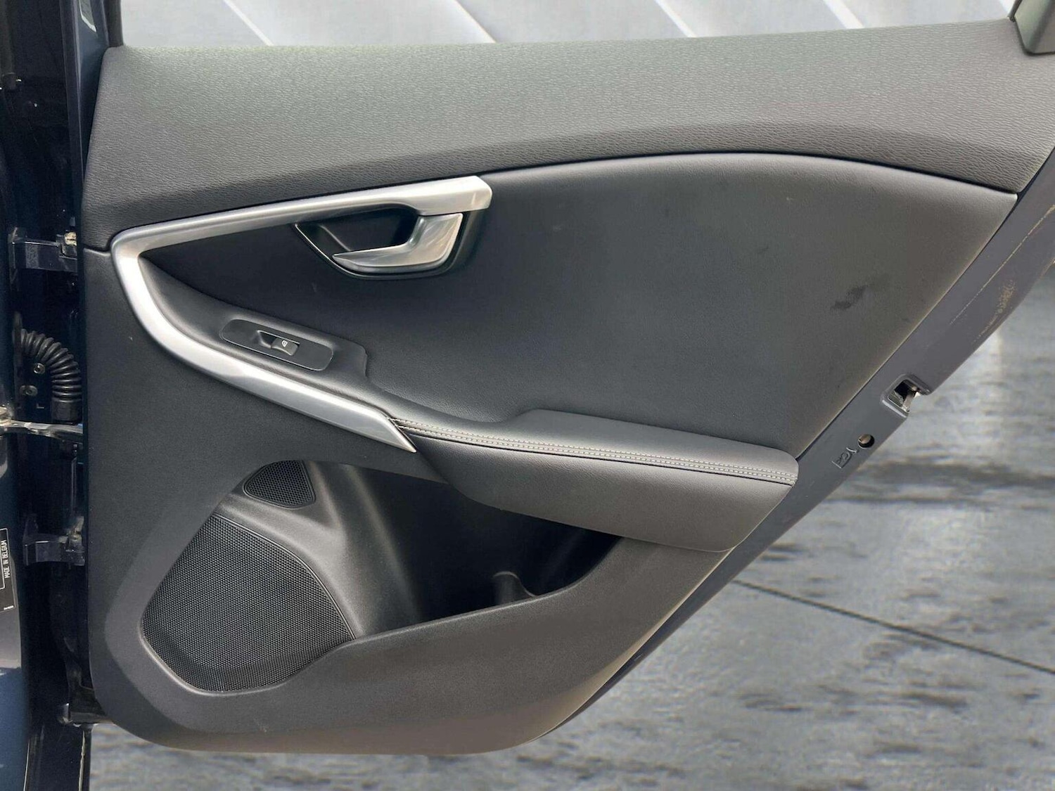 Used Volvo V40 2014 for sale - 76566633: Photo 43