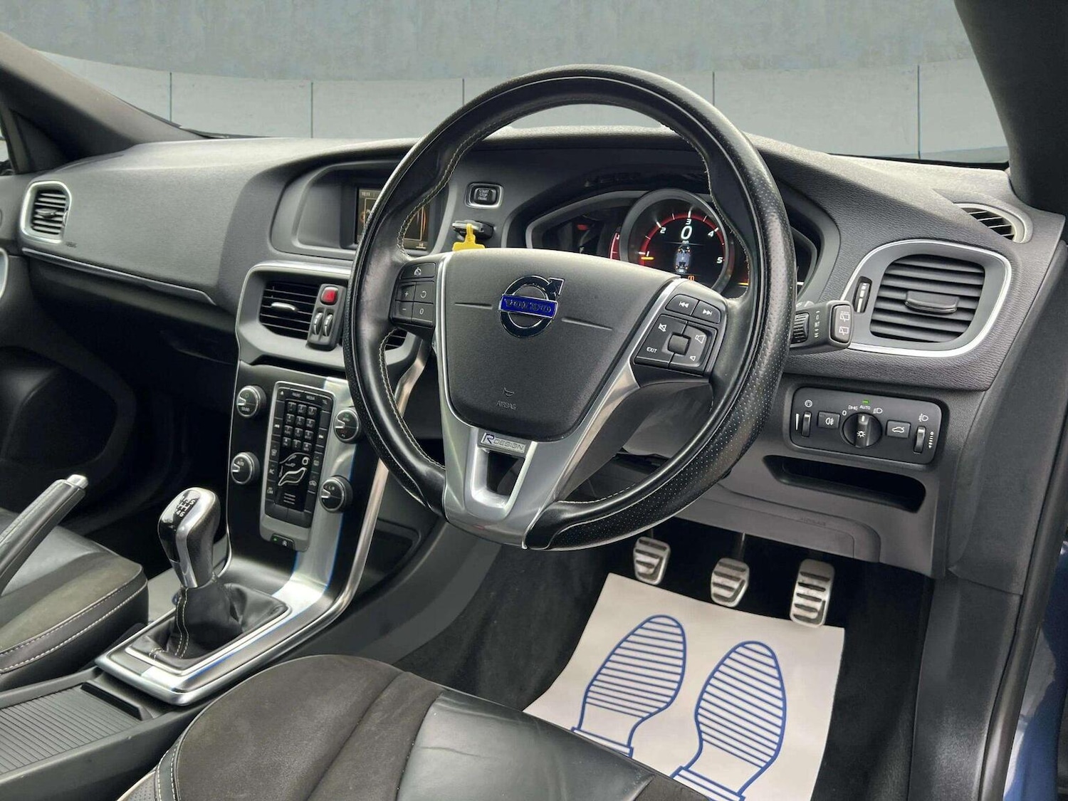 Used Volvo V40 2014 for sale - 76566633: Photo 57